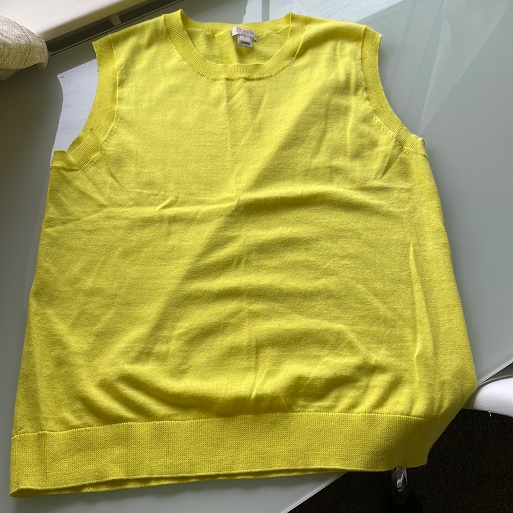 JCrew sleeveless top size M. Knit. Never worn. New without tags.